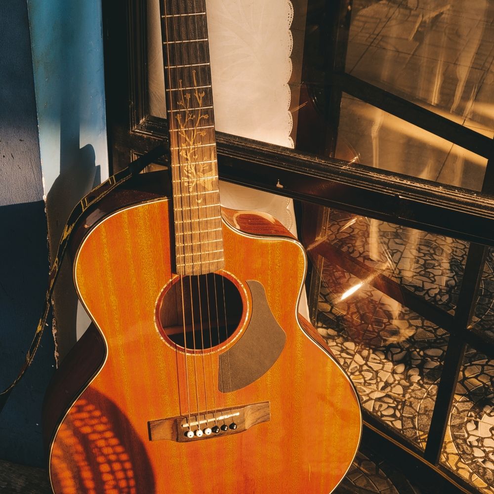 Nắng sang hiên chiều.