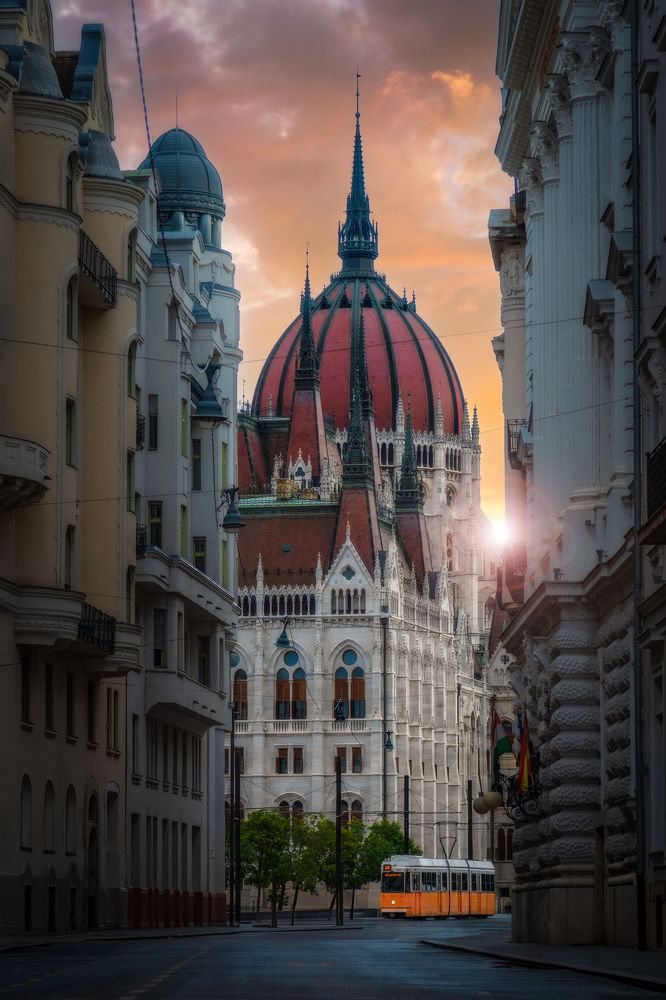 A Timeless Gaze – Budapest