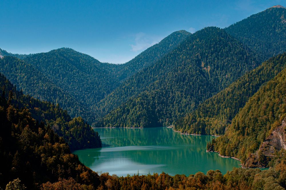 Озеро в горах