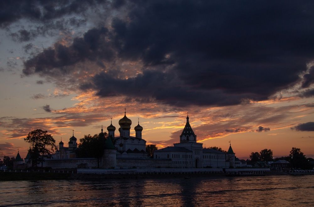 Photograph by Denis Fedorov