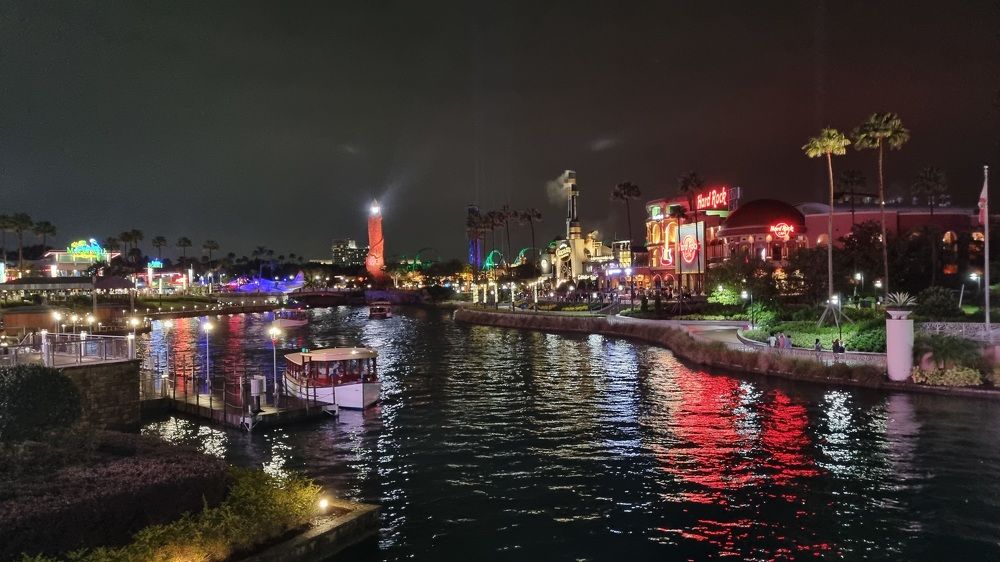 Photograph by Alexander Kisliuk