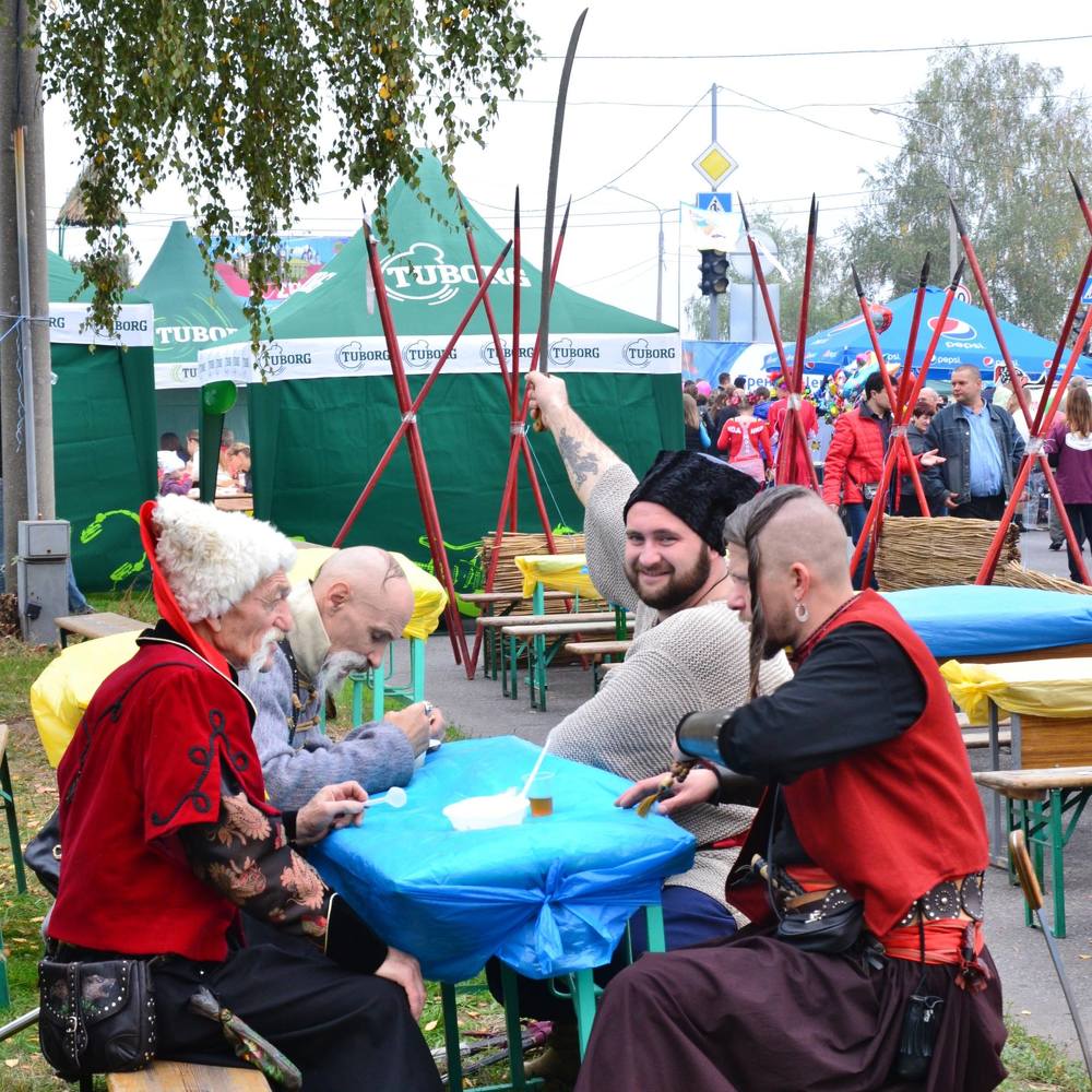 На Ярмарке / At the Fair