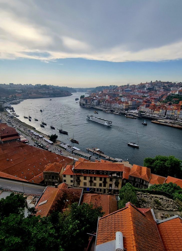 Над крышами Порту