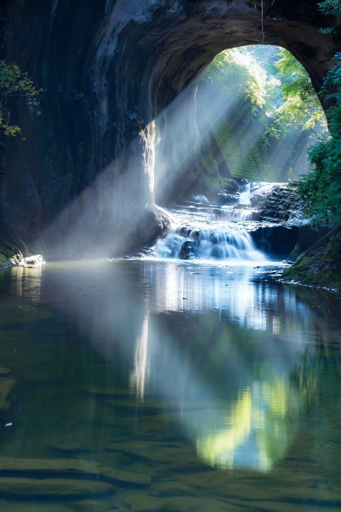 Photograph by LE HUY HUNG