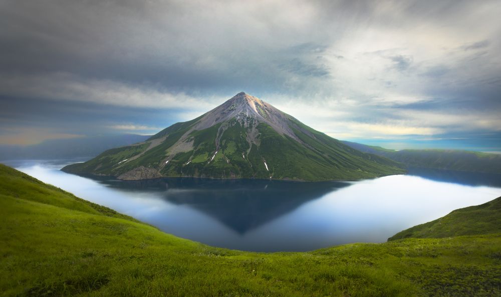 Онекотан. Кальдера вулкана Креницына. .