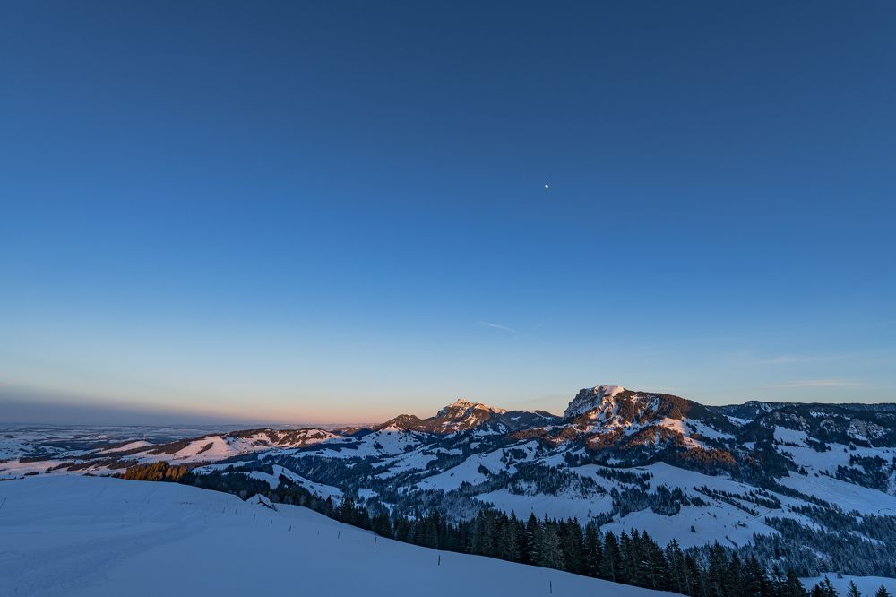 Night falls over the mountains