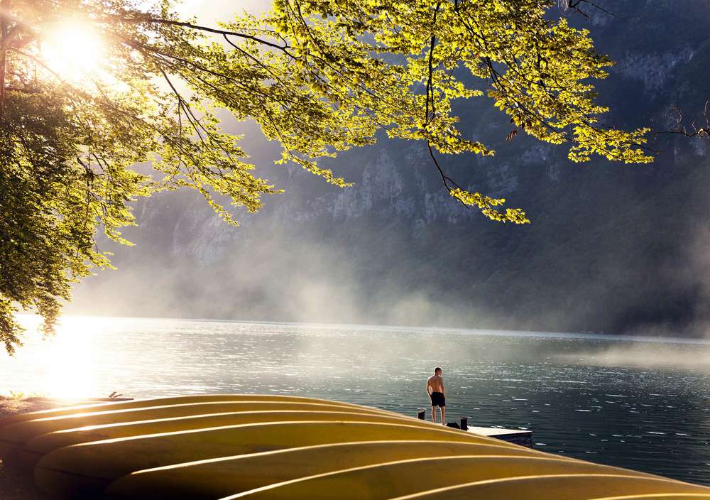 Утренний туман на озере Бохинь