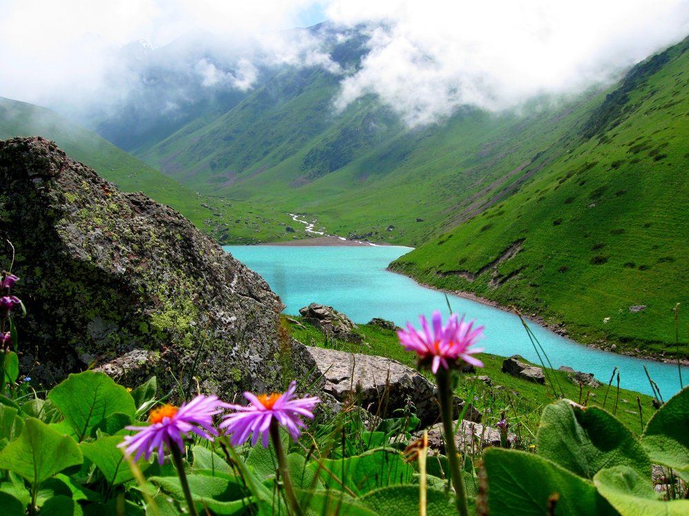 Кыргызстан не перестает поражать своей красотой...