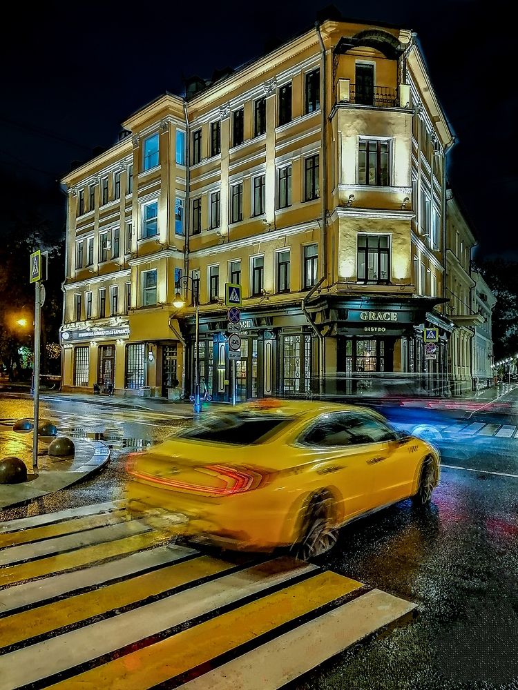 Photograph by Erika Checherina