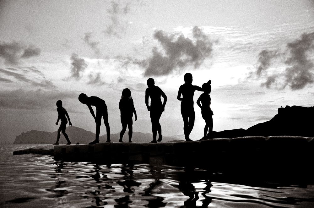 Добрые дни.