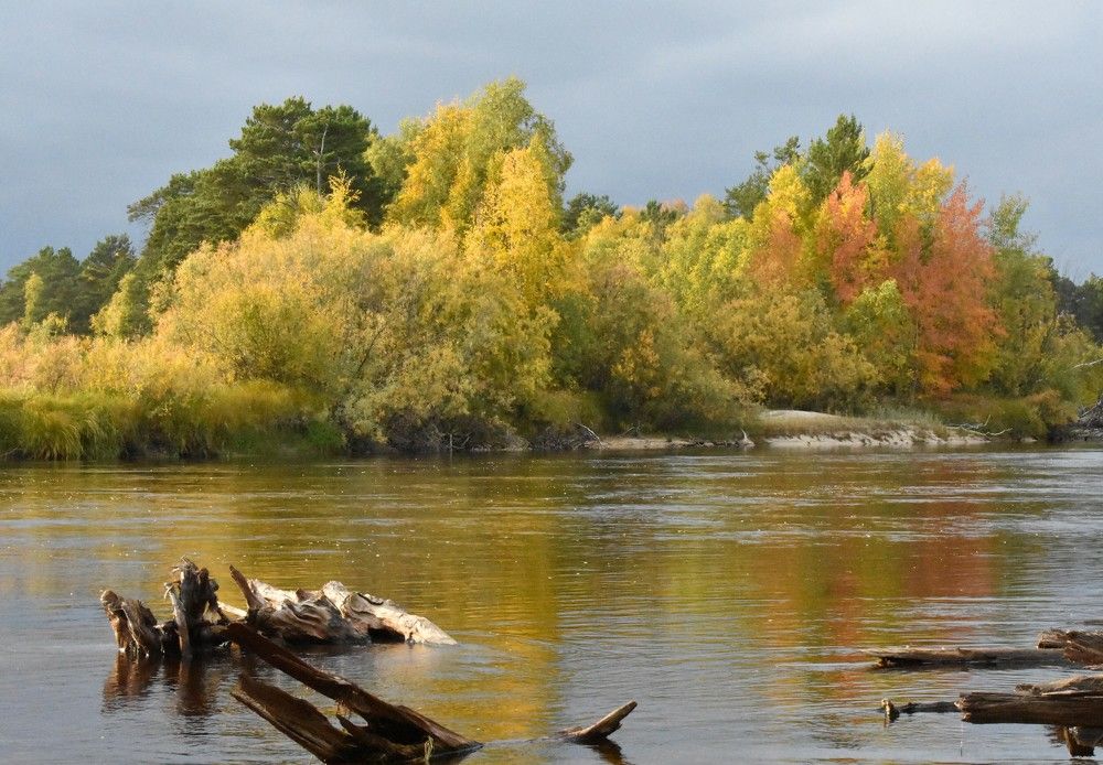 Река Вачим осенью.