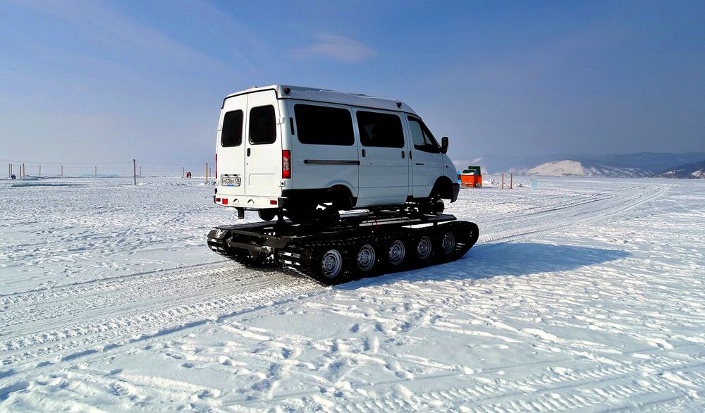 По льду Байкала