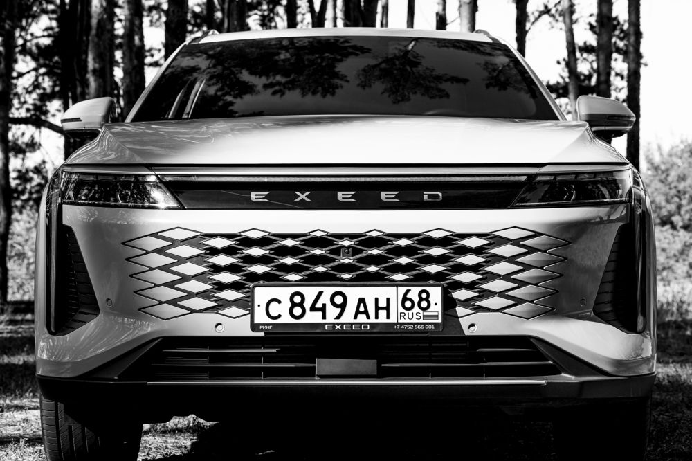 Photograph by Bogdan Tarasov