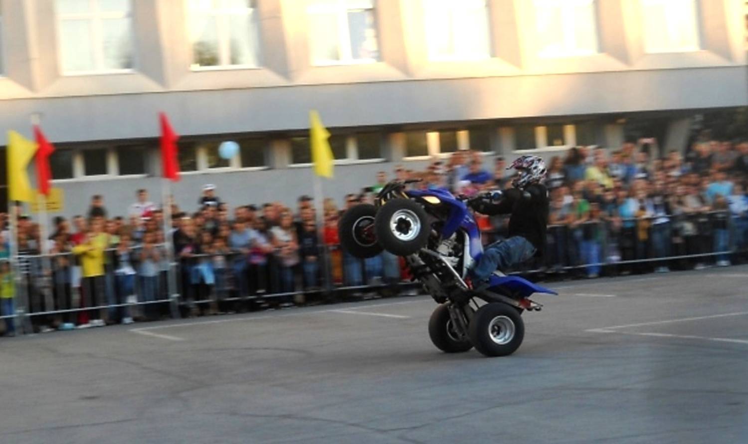 Photo #11081139