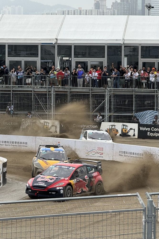 Photograph by Benny Chan