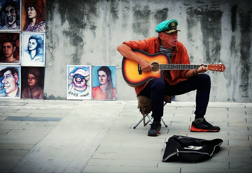 Бард - художник.