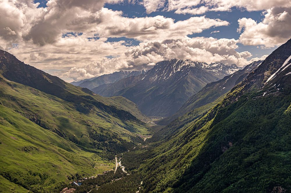 Живописное Баксанское ущелье