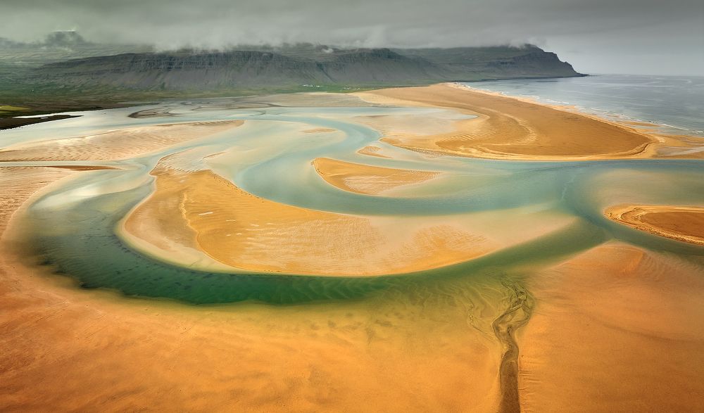 Photograph by Boris Bekelman