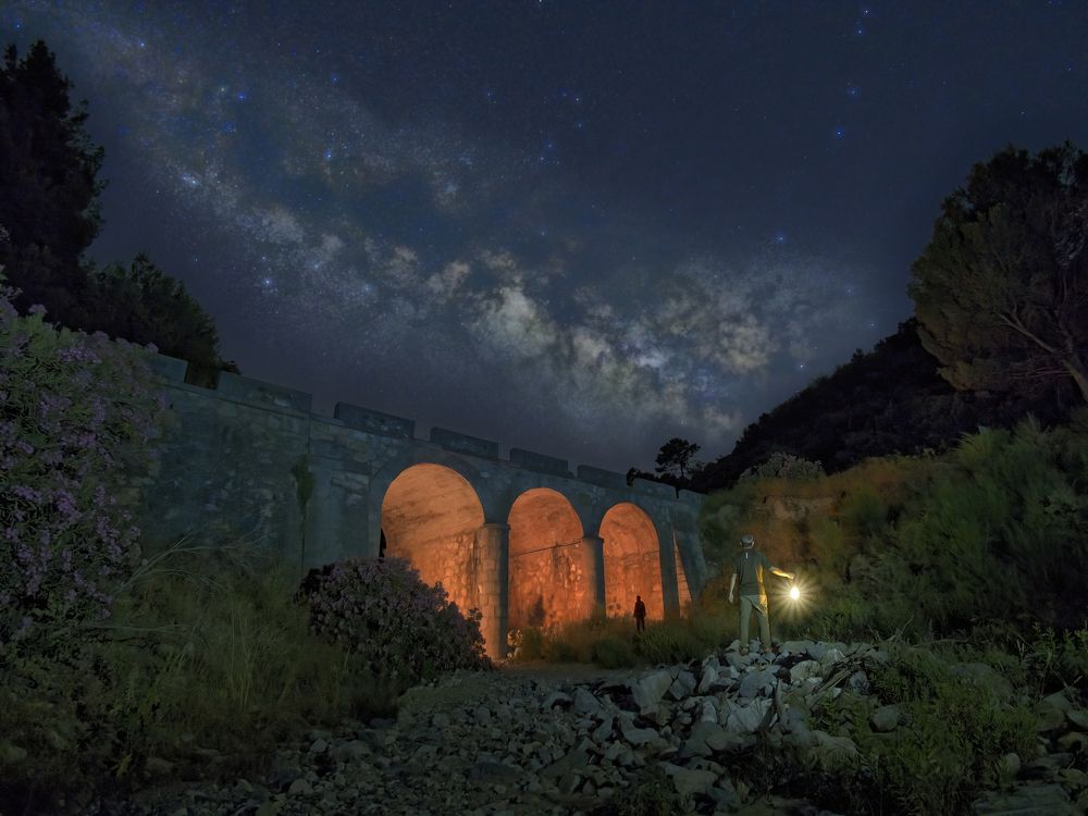 Iluminando el Puente de monda