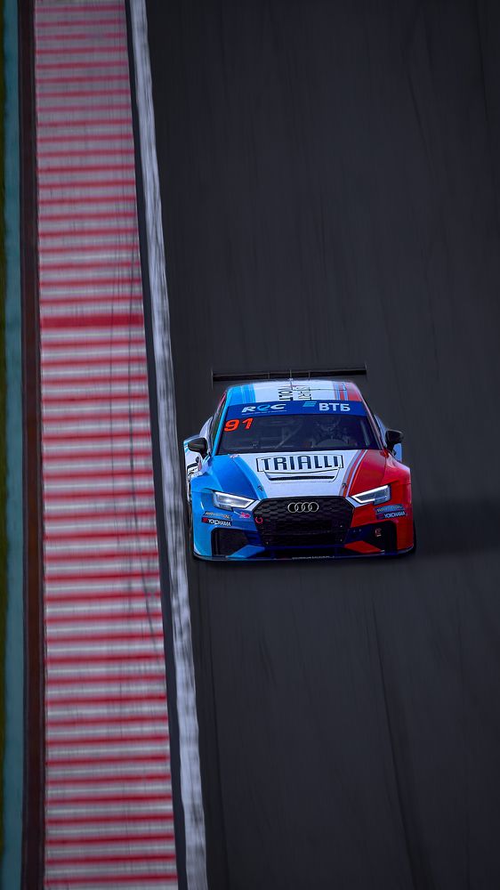 Фотография автора Emil Vasilev