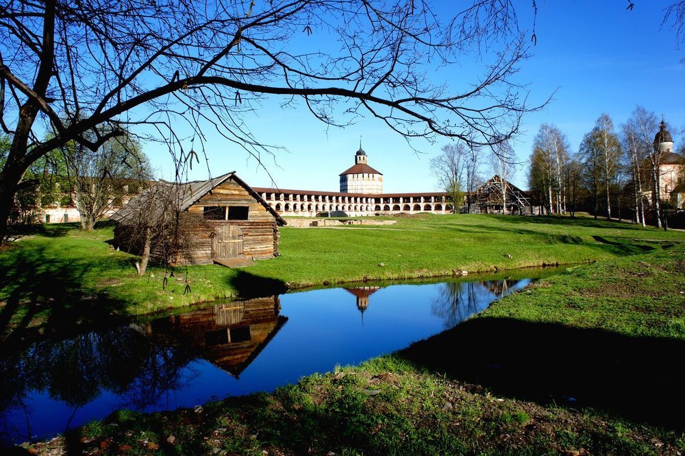 Монастырское подворье