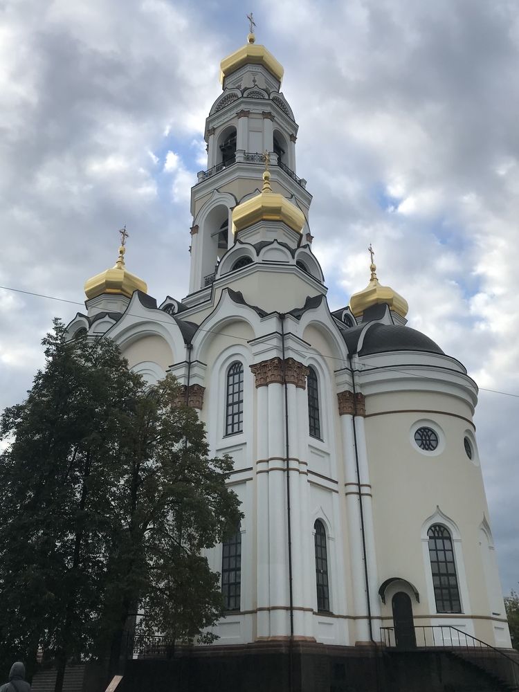 Величие храмов безгранично.