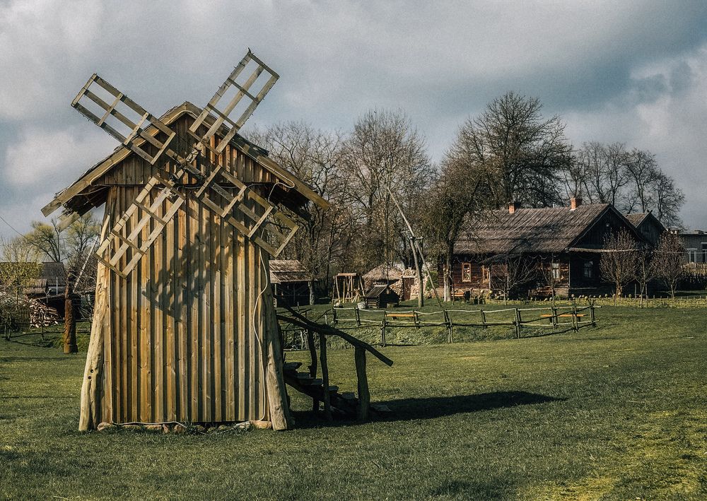 Photograph by Leanid Kulpo