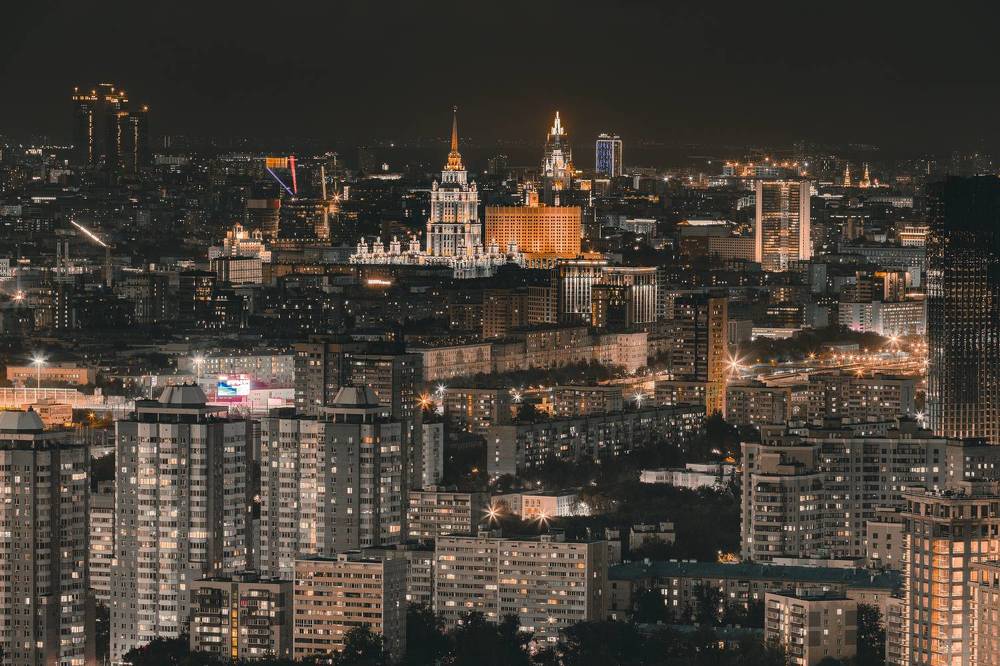 Вечер в Москве