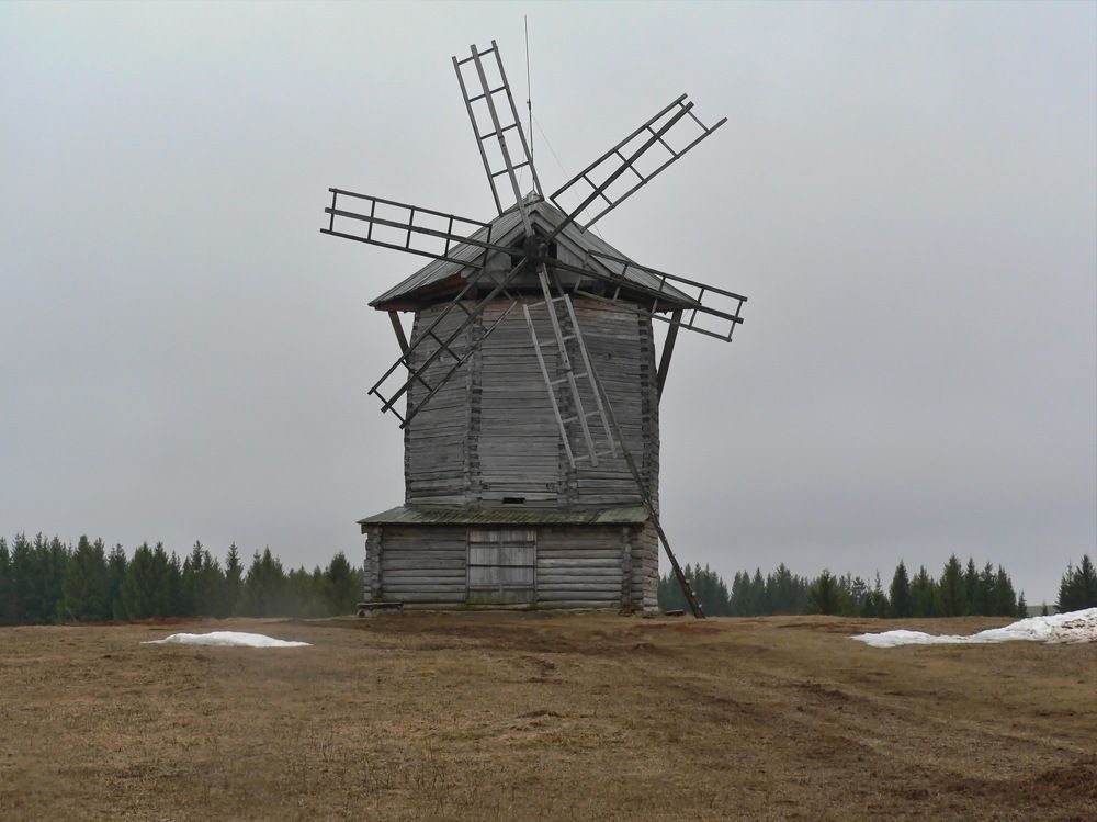 Старая мельница.