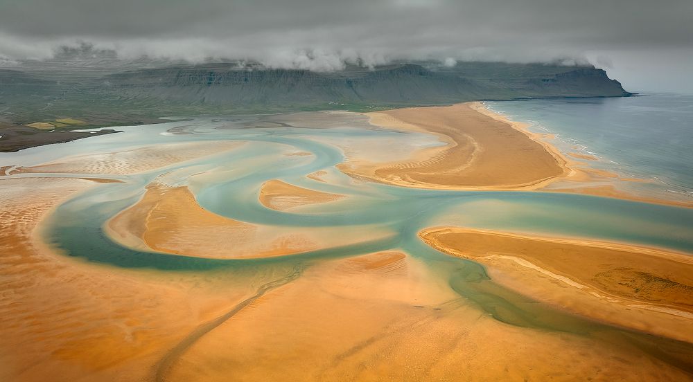 Photograph by Boris Bekelman