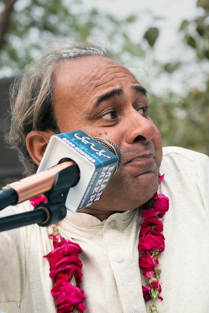 Солист каввали