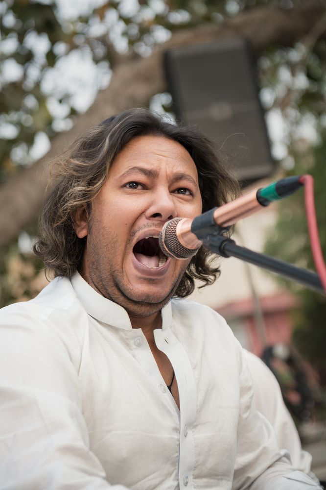 Солист каввали