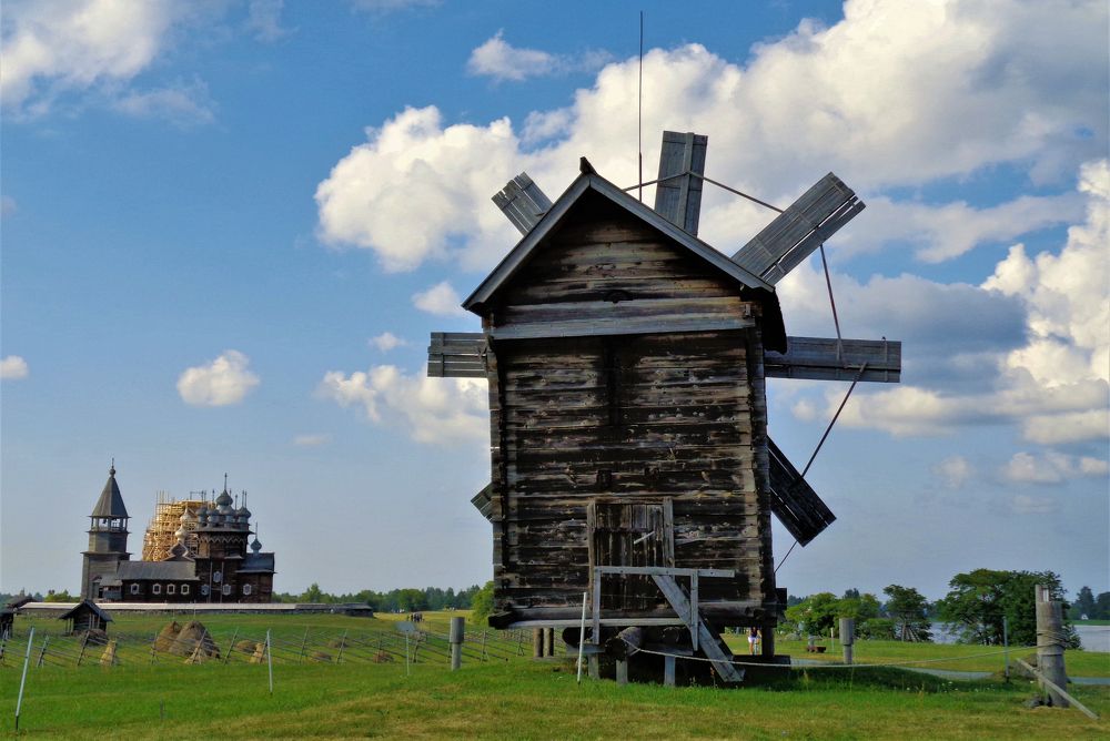 Старая мельница.