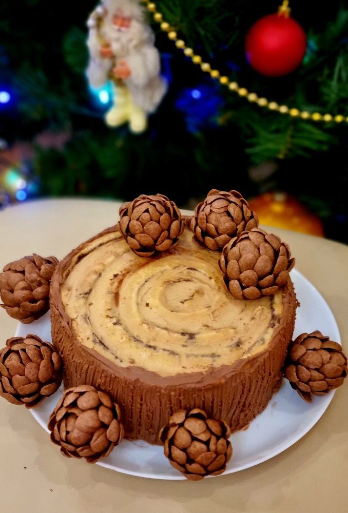 Тортик ПЕНЬ С ШИШКАМИ