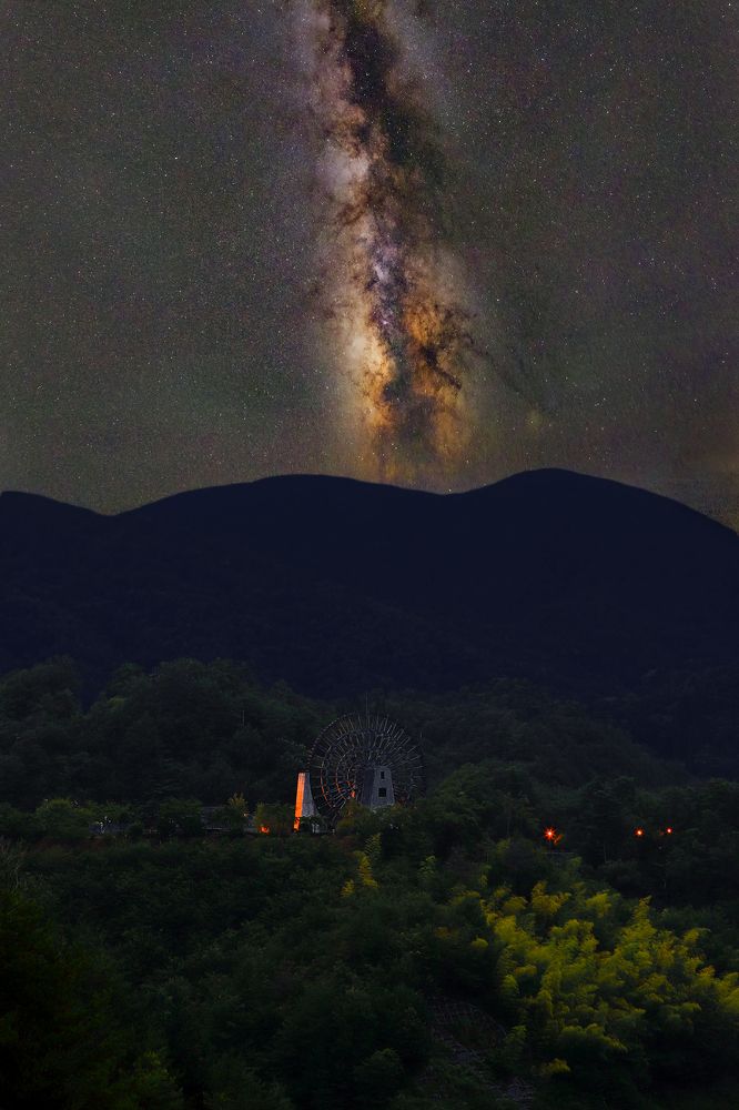 Photograph by Le Dieu