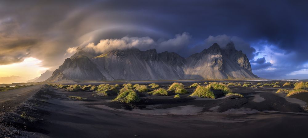 The clouds over Vestrahorn