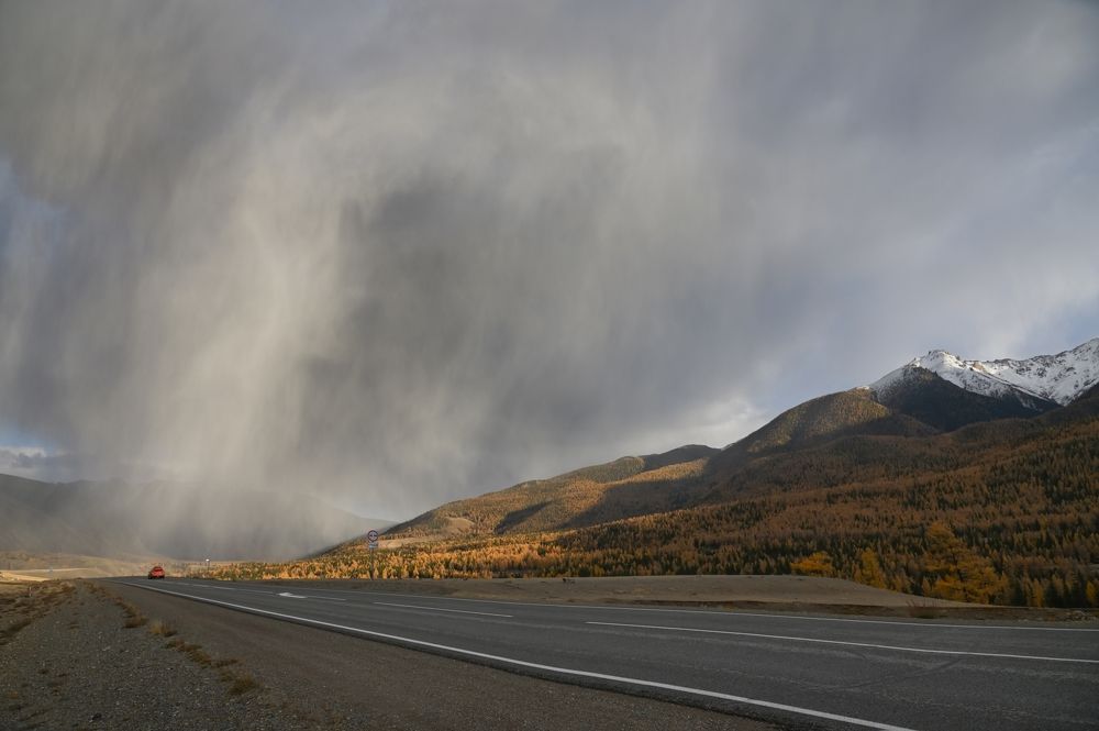 Снег в Курайской степи
