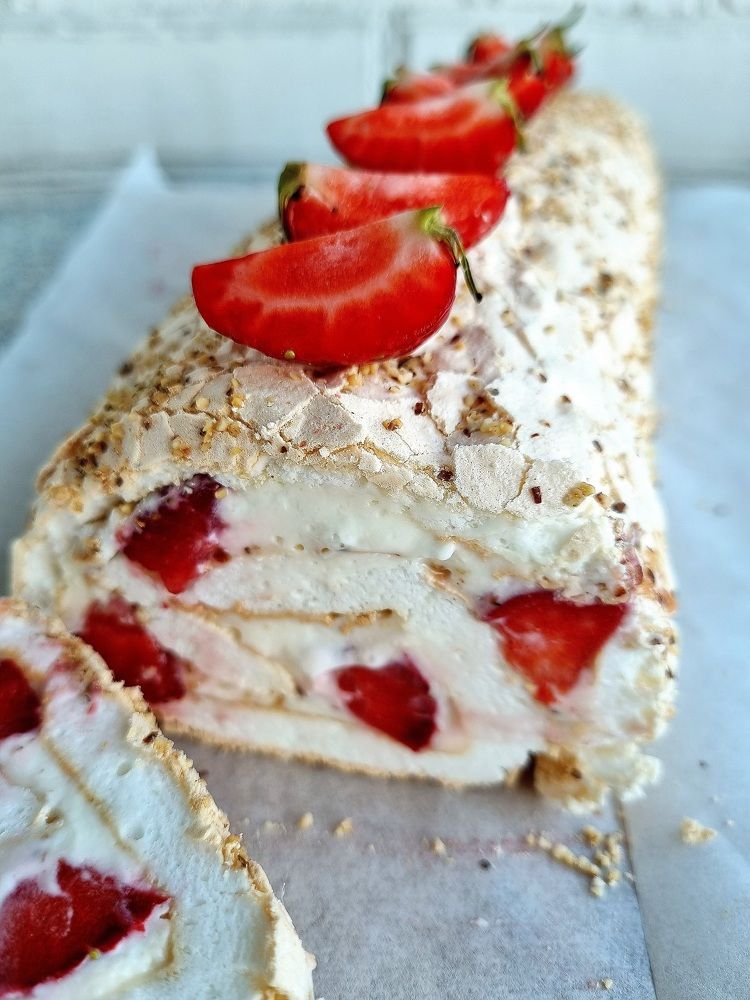 Меренговый рулет