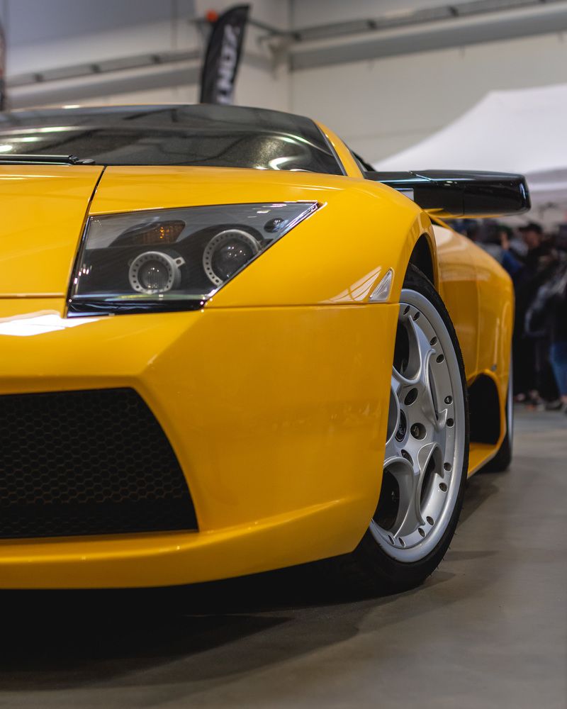 Photograph by Anton Leonchikov