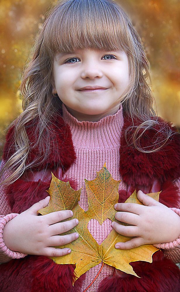 Осень — последняя, самая восхитительная улыбка года. (Уильям Каллен Брайант).