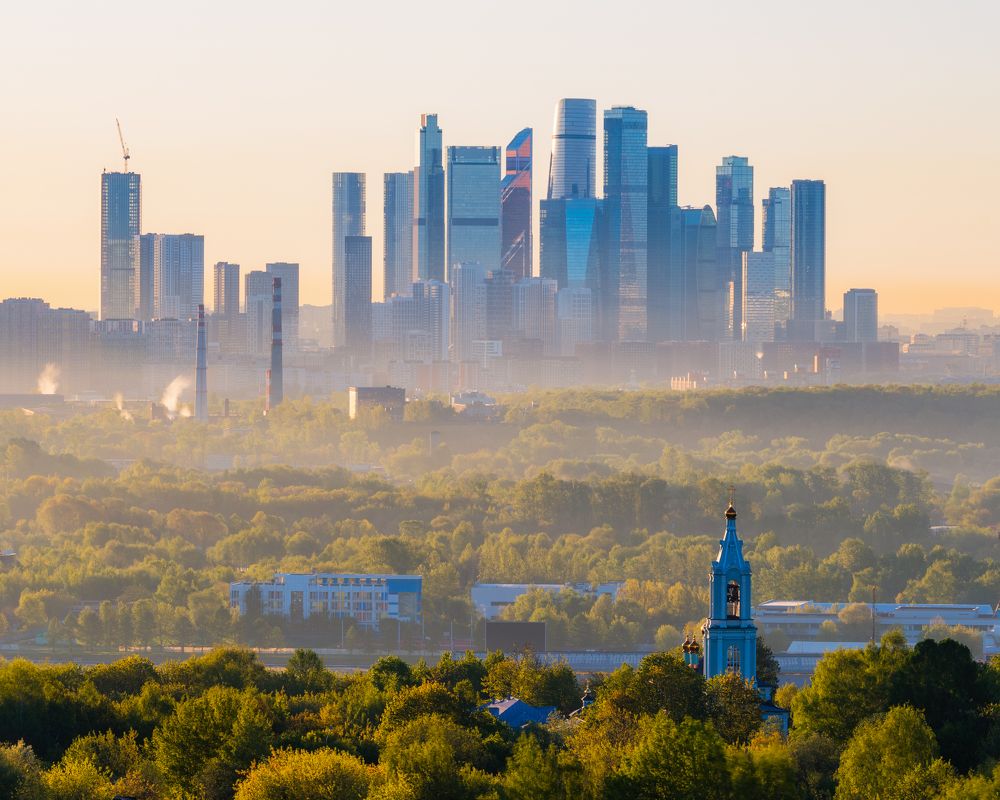 Майский туман в Москве