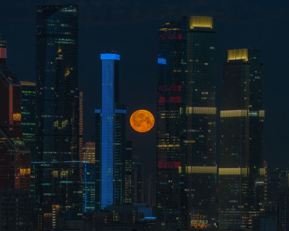 Strawberry Moon in Moscow