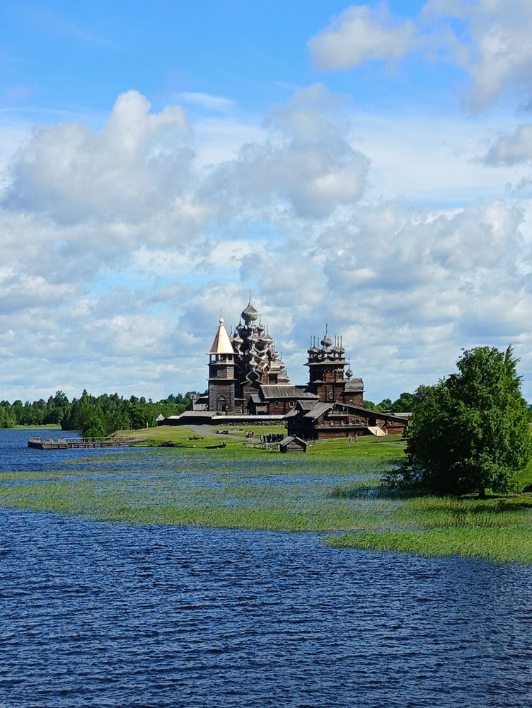 Фотография автора Елена Александрова