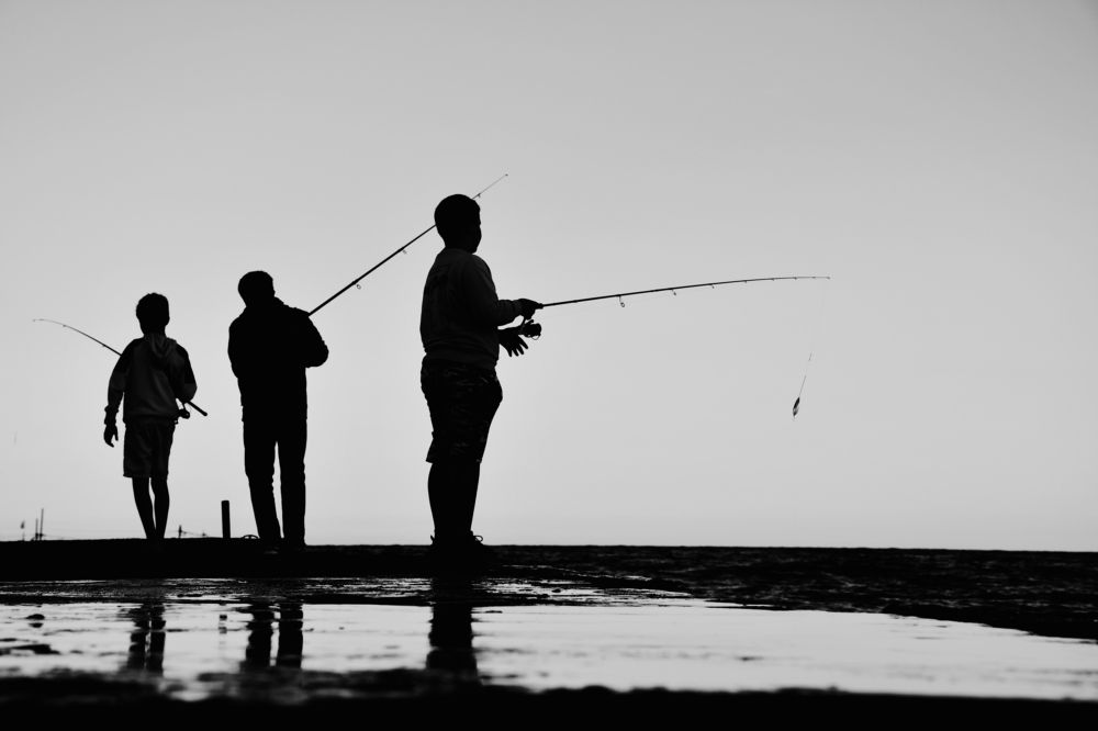 Рыбалка на волнорезе