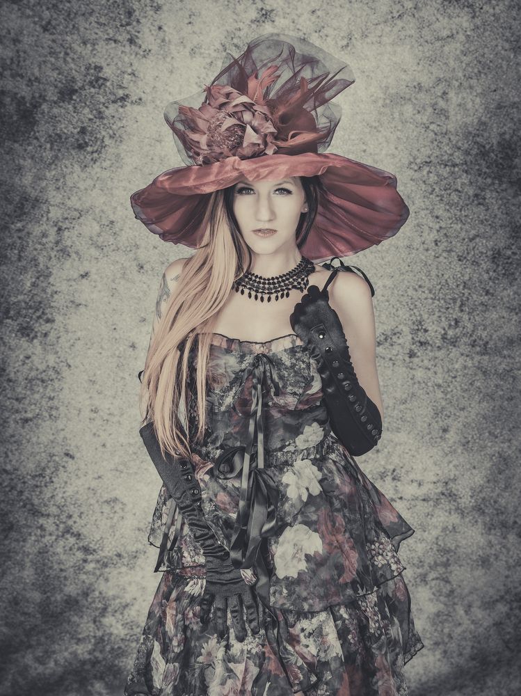 Le chapeau de la marquise