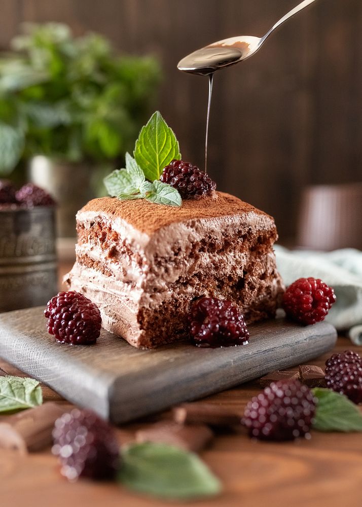 Шоколадное пирожное