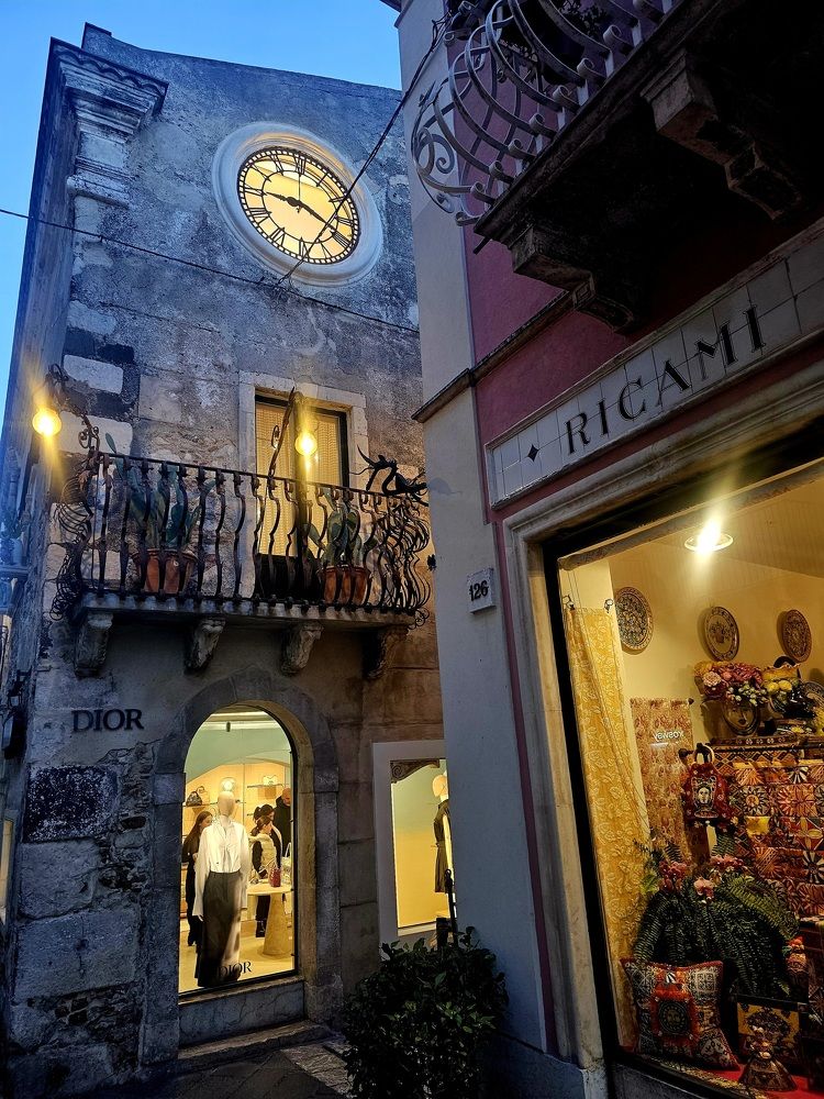 Фотография автора Damian Wrzosek