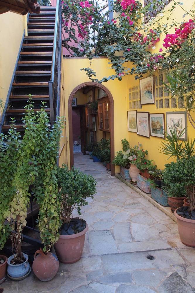 Photograph by Vladimir Rybalko