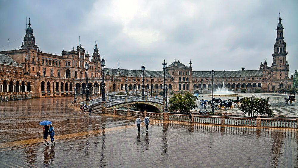 Дождь на Площади Испании