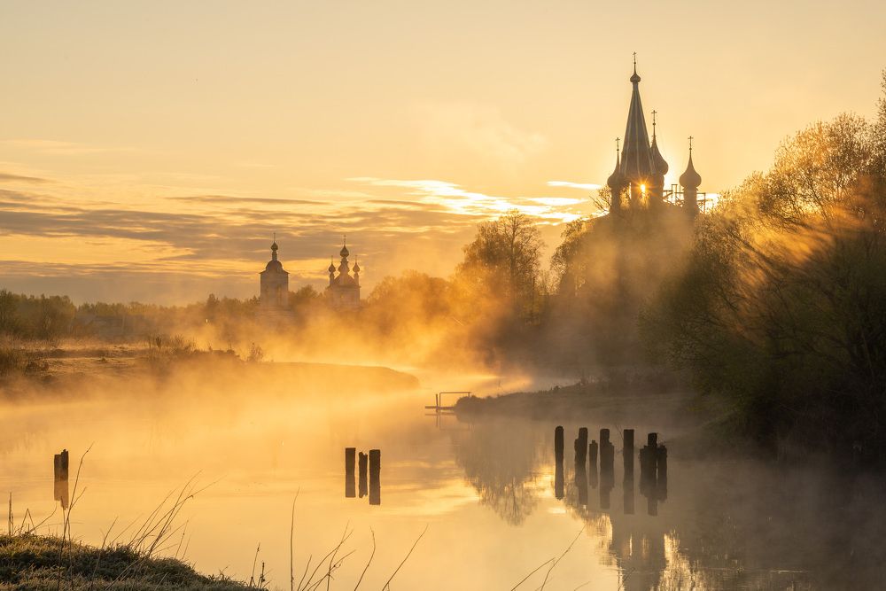 Photograph by Vladimir Bragilevsky